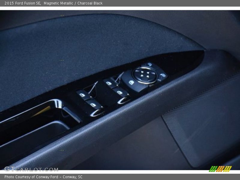 Magnetic Metallic / Charcoal Black 2015 Ford Fusion SE