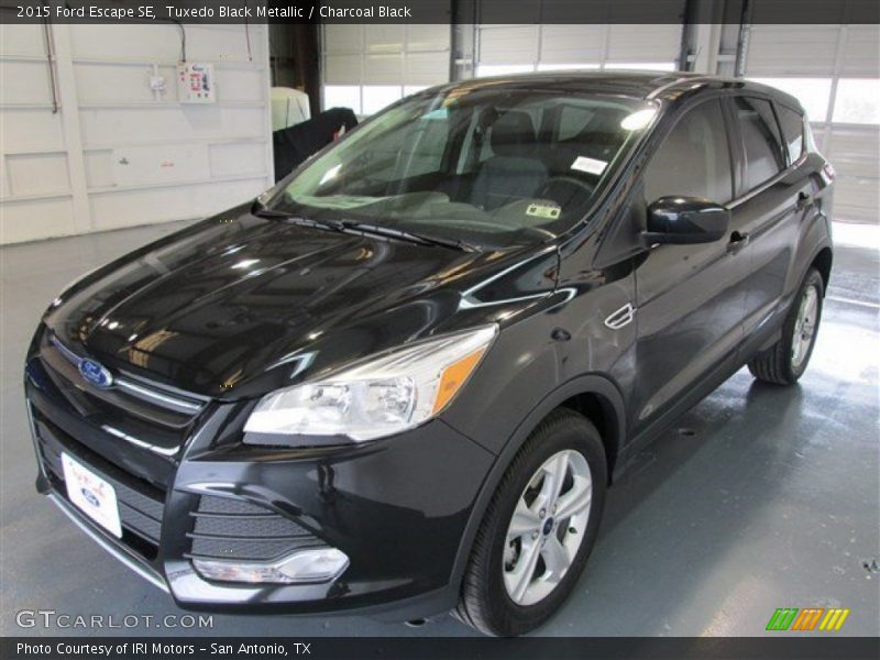 Tuxedo Black Metallic / Charcoal Black 2015 Ford Escape SE