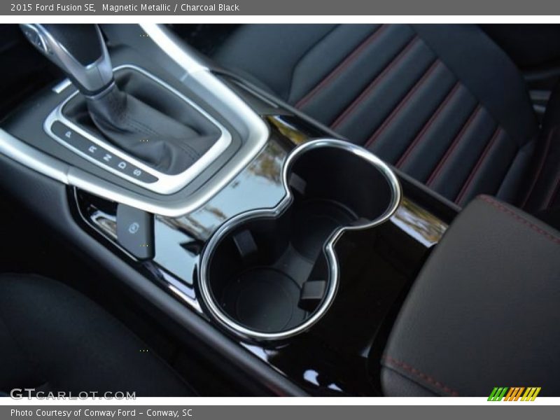 Magnetic Metallic / Charcoal Black 2015 Ford Fusion SE