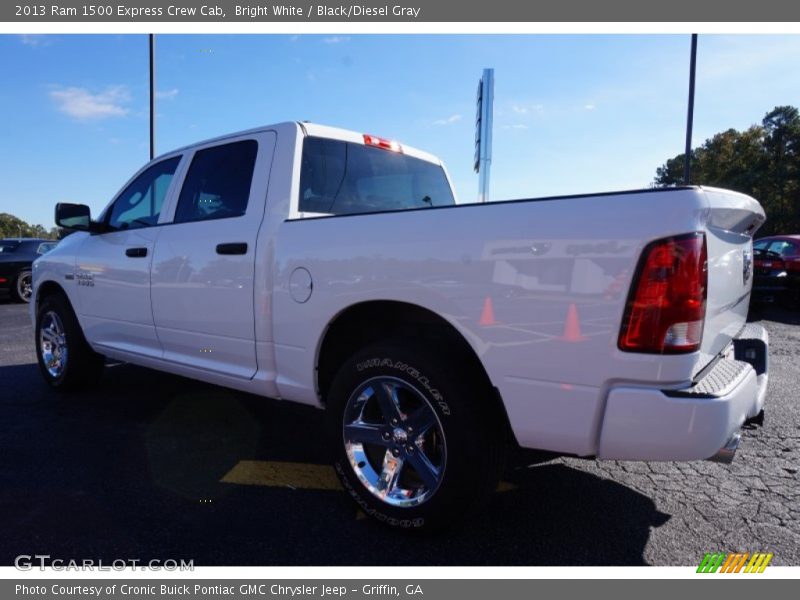 Bright White / Black/Diesel Gray 2013 Ram 1500 Express Crew Cab