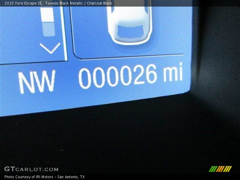 Tuxedo Black Metallic / Charcoal Black 2015 Ford Escape SE