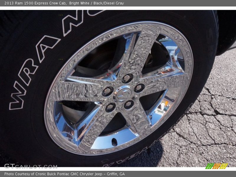 Bright White / Black/Diesel Gray 2013 Ram 1500 Express Crew Cab