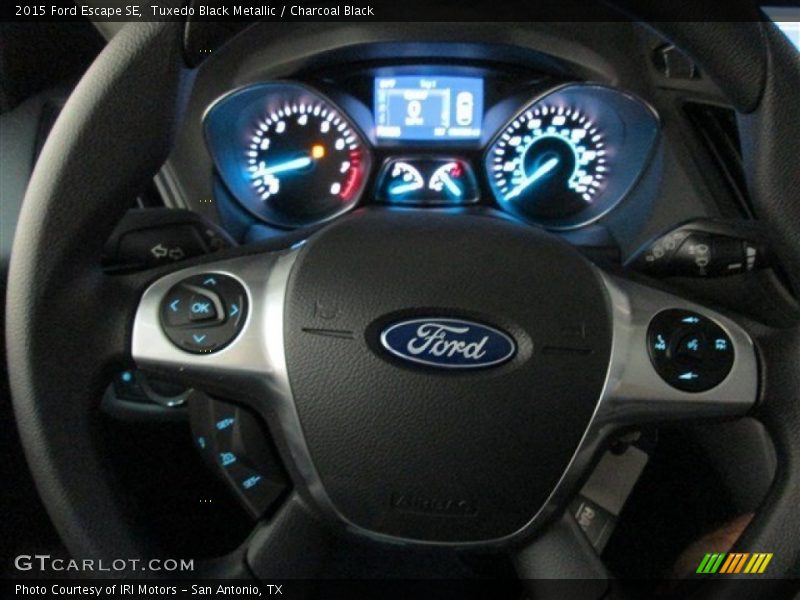 Tuxedo Black Metallic / Charcoal Black 2015 Ford Escape SE