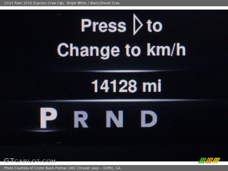 Bright White / Black/Diesel Gray 2013 Ram 1500 Express Crew Cab