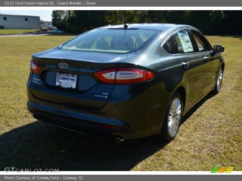 Guard Metallic / Dune 2015 Ford Fusion Hybrid SE