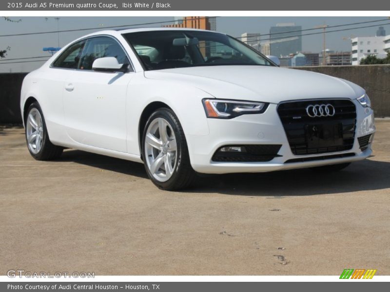 Front 3/4 View of 2015 A5 Premium quattro Coupe