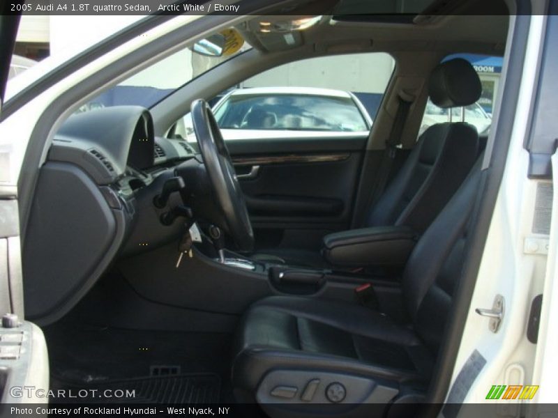 Arctic White / Ebony 2005 Audi A4 1.8T quattro Sedan