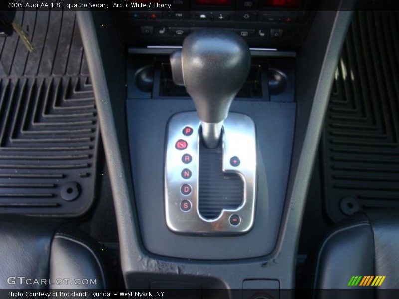 Arctic White / Ebony 2005 Audi A4 1.8T quattro Sedan