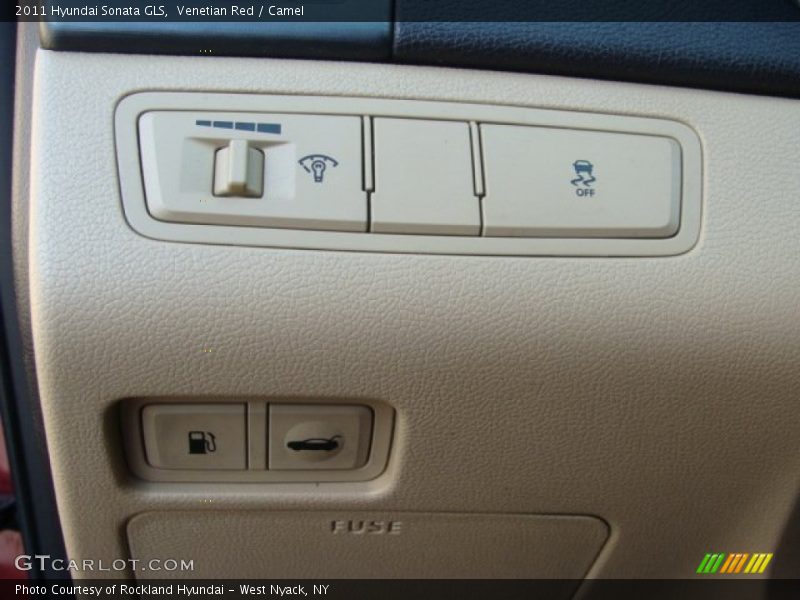 Venetian Red / Camel 2011 Hyundai Sonata GLS