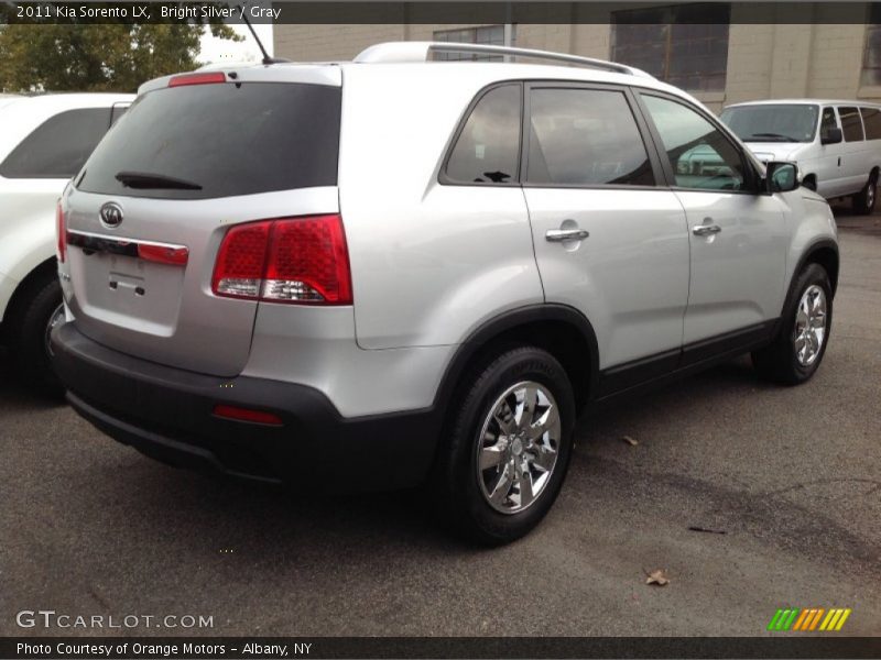 Bright Silver / Gray 2011 Kia Sorento LX