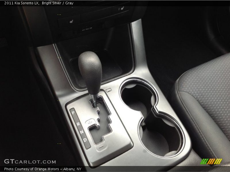 Bright Silver / Gray 2011 Kia Sorento LX