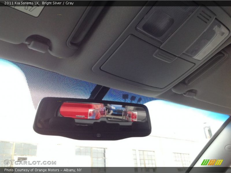 Bright Silver / Gray 2011 Kia Sorento LX