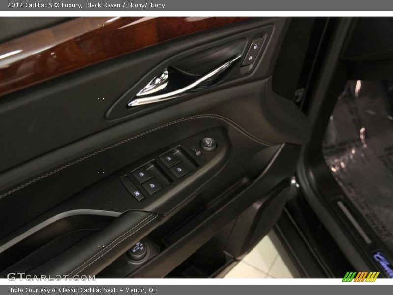 Black Raven / Ebony/Ebony 2012 Cadillac SRX Luxury