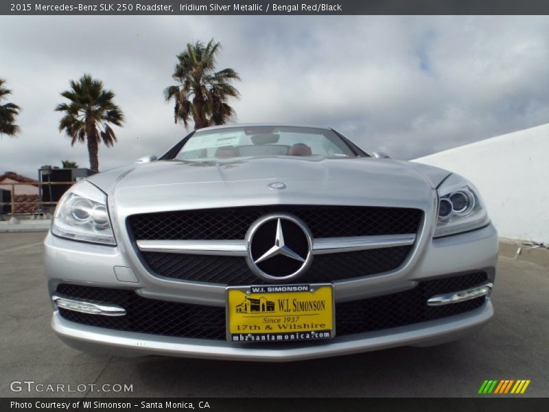 Iridium Silver Metallic / Bengal Red/Black 2015 Mercedes-Benz SLK 250 Roadster