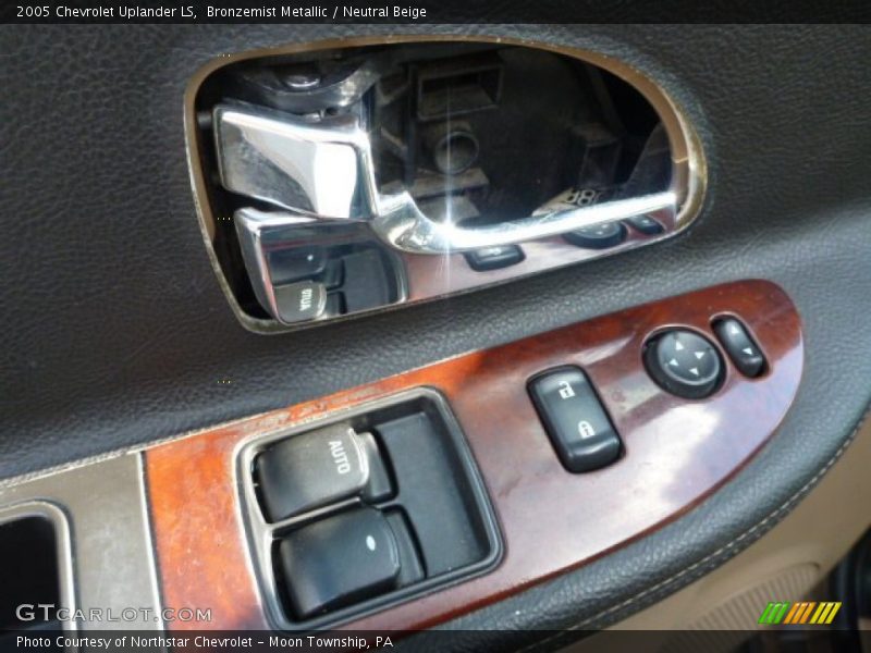 Bronzemist Metallic / Neutral Beige 2005 Chevrolet Uplander LS
