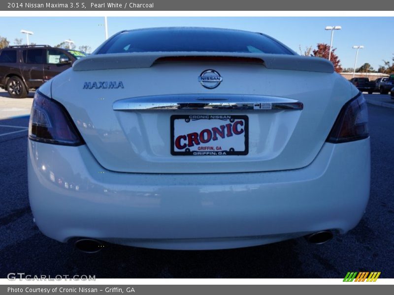 Pearl White / Charcoal 2014 Nissan Maxima 3.5 S