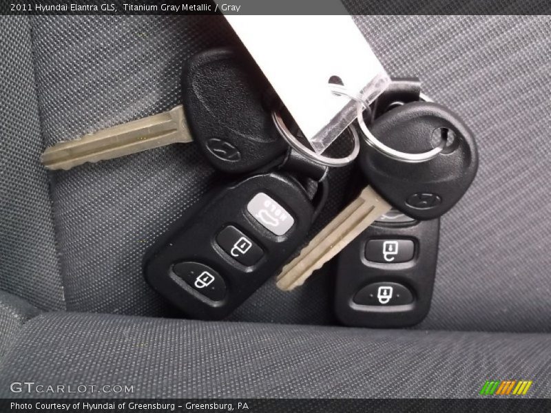 Titanium Gray Metallic / Gray 2011 Hyundai Elantra GLS