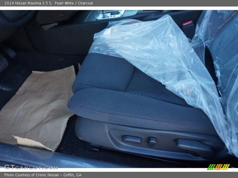 Pearl White / Charcoal 2014 Nissan Maxima 3.5 S