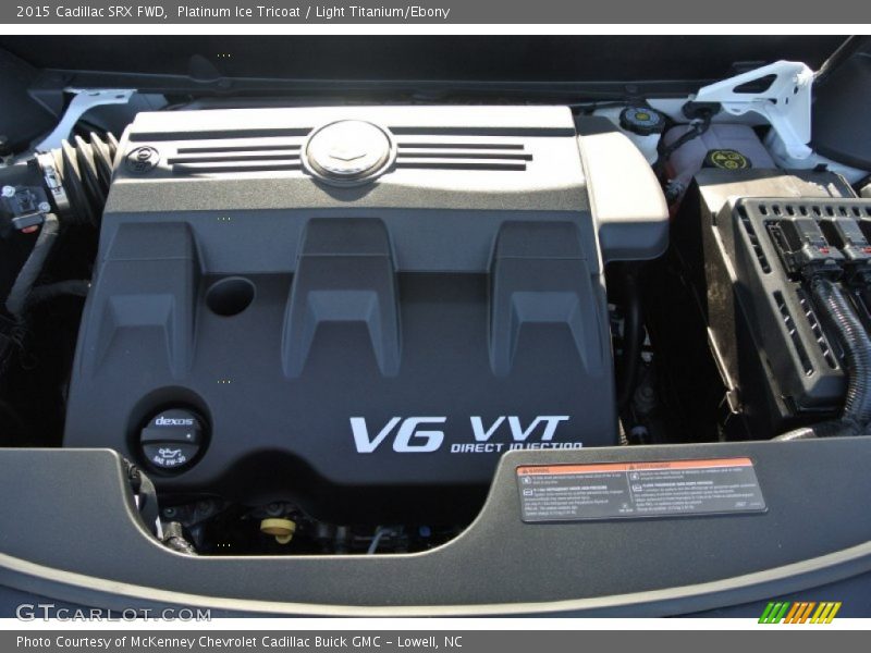 Platinum Ice Tricoat / Light Titanium/Ebony 2015 Cadillac SRX FWD