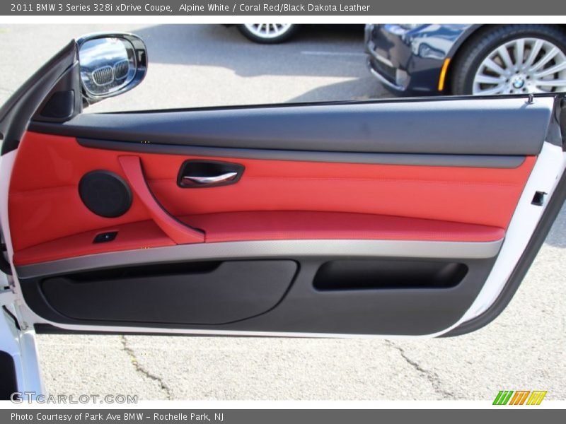 Door Panel of 2011 3 Series 328i xDrive Coupe