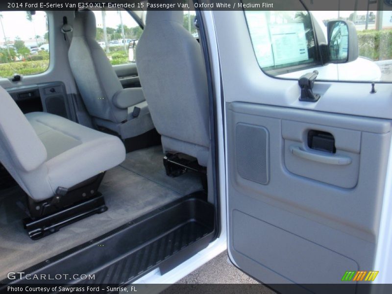 Oxford White / Medium Flint 2014 Ford E-Series Van E350 XLT Extended 15 Passenger Van