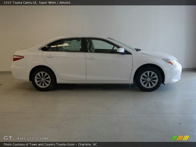 Super White / Almond 2015 Toyota Camry LE