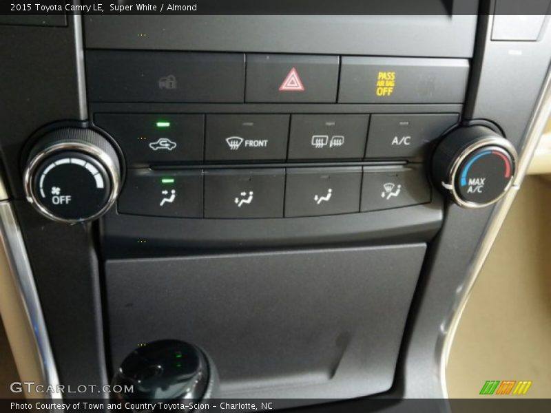 Super White / Almond 2015 Toyota Camry LE