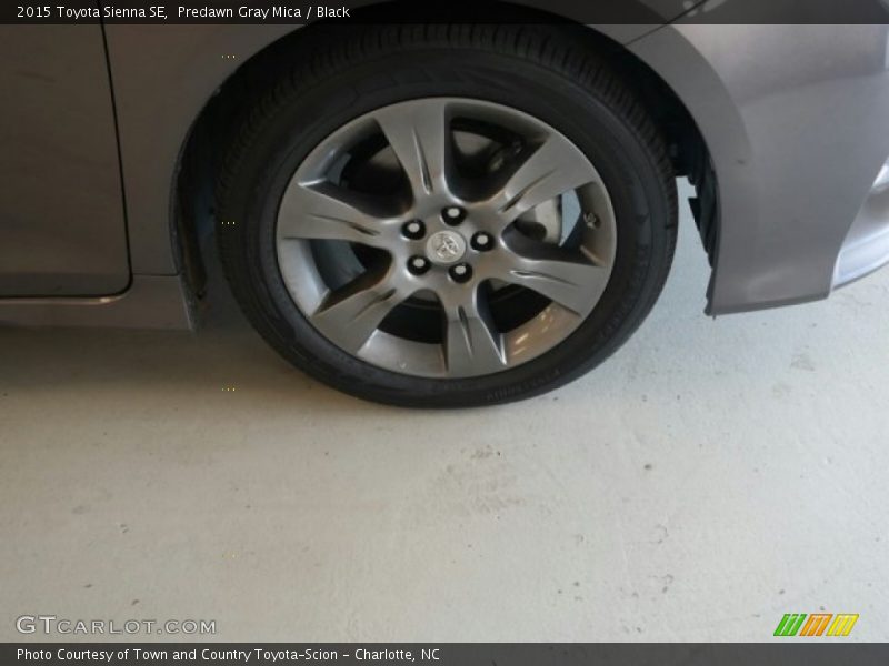 Predawn Gray Mica / Black 2015 Toyota Sienna SE