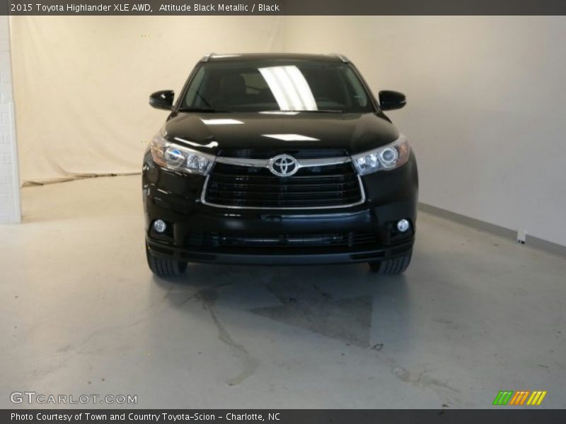 Attitude Black Metallic / Black 2015 Toyota Highlander XLE AWD