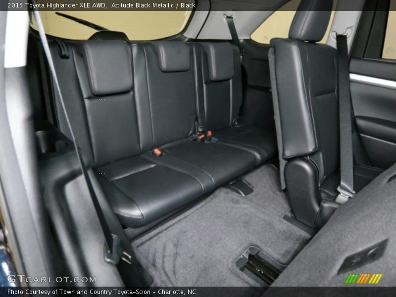 Attitude Black Metallic / Black 2015 Toyota Highlander XLE AWD