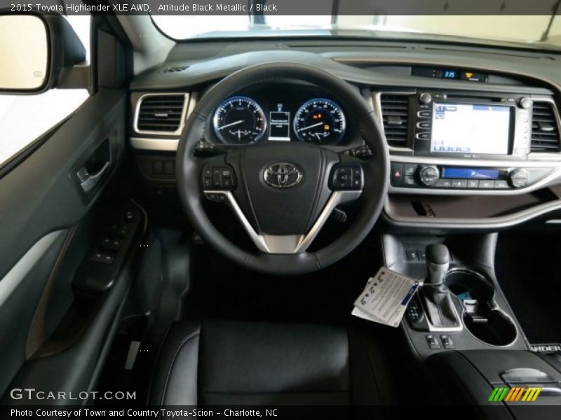 Attitude Black Metallic / Black 2015 Toyota Highlander XLE AWD