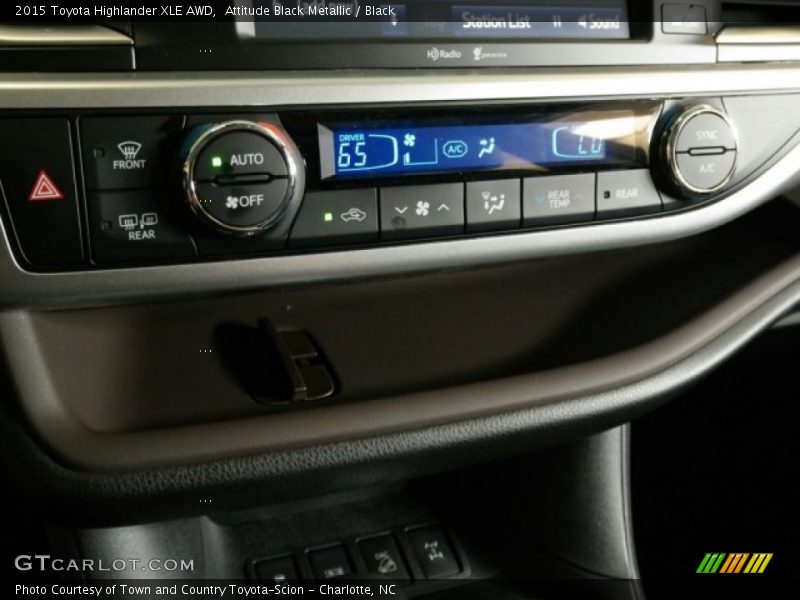 Attitude Black Metallic / Black 2015 Toyota Highlander XLE AWD