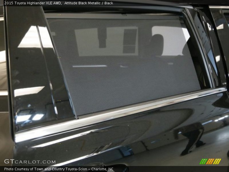 Attitude Black Metallic / Black 2015 Toyota Highlander XLE AWD