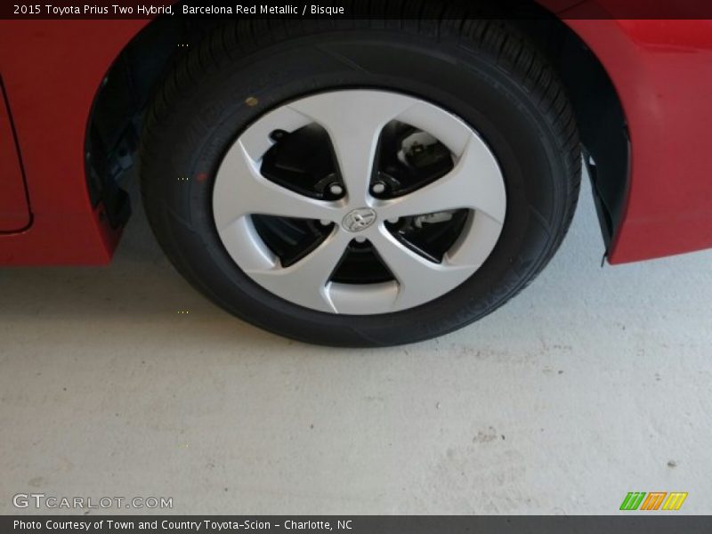 Barcelona Red Metallic / Bisque 2015 Toyota Prius Two Hybrid