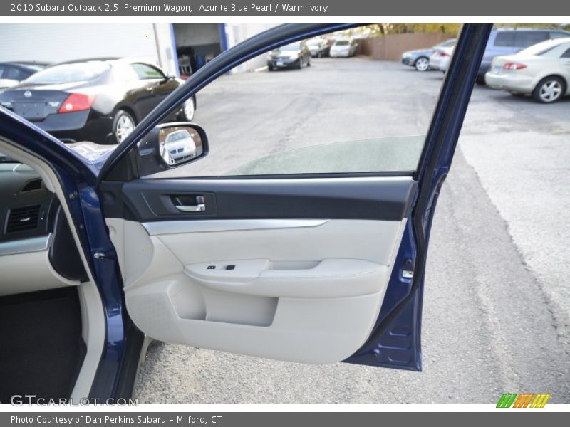 Azurite Blue Pearl / Warm Ivory 2010 Subaru Outback 2.5i Premium Wagon