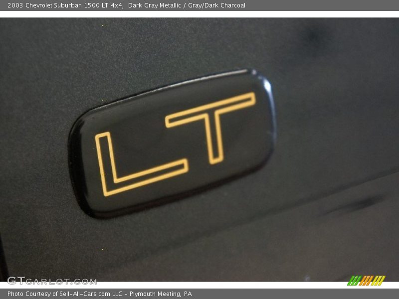 Dark Gray Metallic / Gray/Dark Charcoal 2003 Chevrolet Suburban 1500 LT 4x4