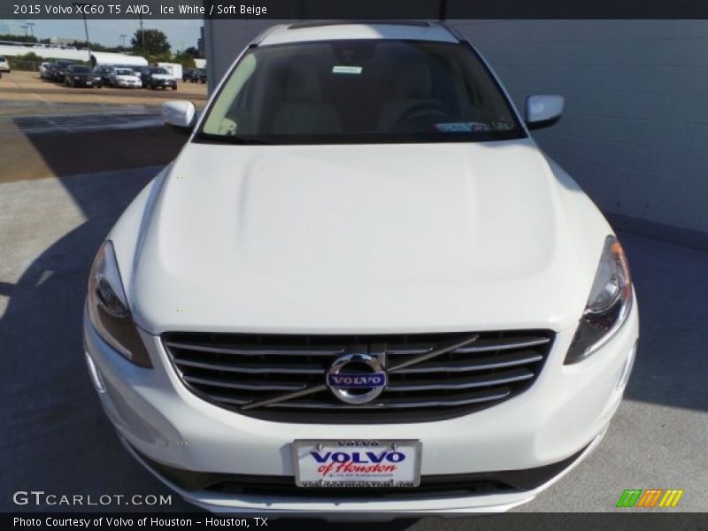 Ice White / Soft Beige 2015 Volvo XC60 T5 AWD