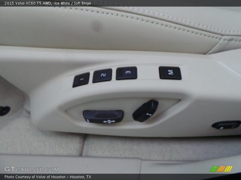 Ice White / Soft Beige 2015 Volvo XC60 T5 AWD