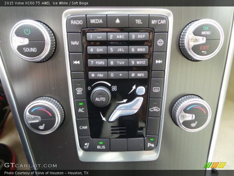 Ice White / Soft Beige 2015 Volvo XC60 T5 AWD