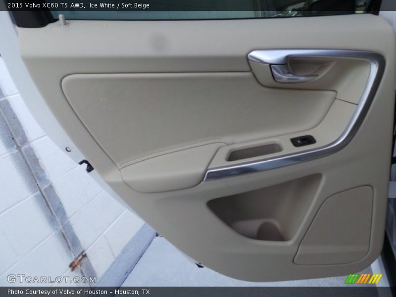 Ice White / Soft Beige 2015 Volvo XC60 T5 AWD