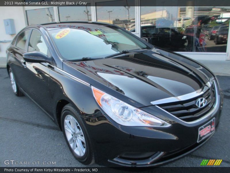 Midnight Black / Gray 2013 Hyundai Sonata GLS