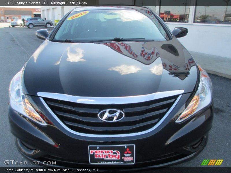 Midnight Black / Gray 2013 Hyundai Sonata GLS