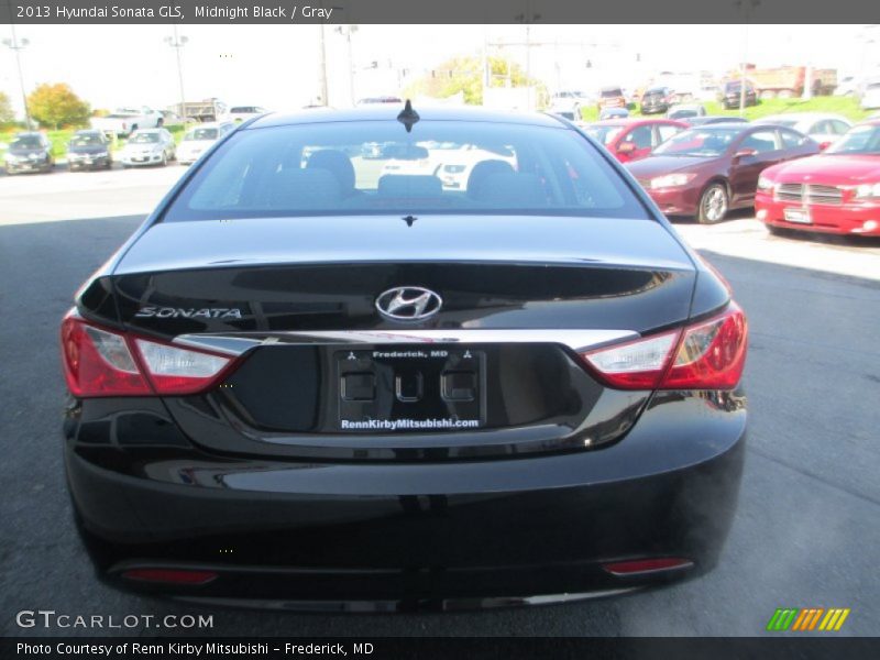 Midnight Black / Gray 2013 Hyundai Sonata GLS