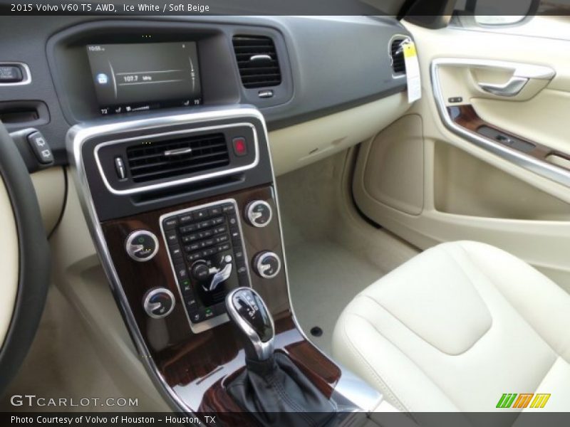 Ice White / Soft Beige 2015 Volvo V60 T5 AWD