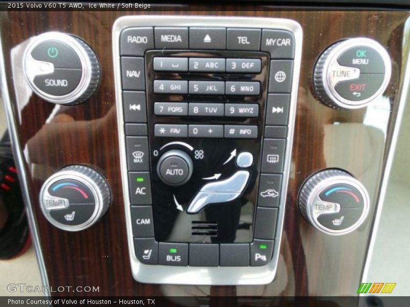 Ice White / Soft Beige 2015 Volvo V60 T5 AWD
