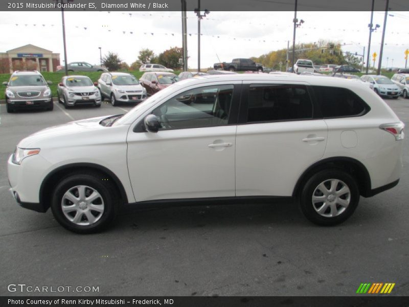 Diamond White / Black 2015 Mitsubishi Outlander ES