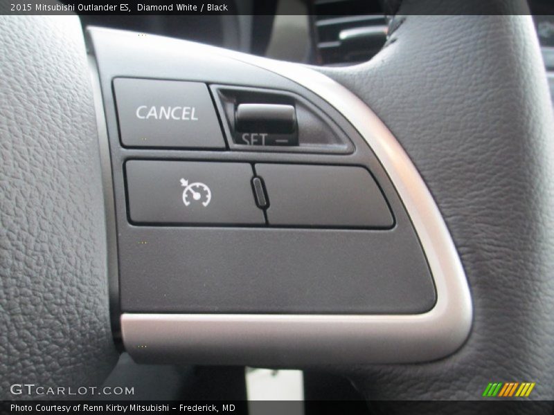 Diamond White / Black 2015 Mitsubishi Outlander ES