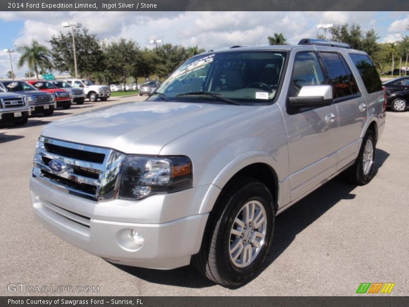 Front 3/4 View of 2014 Expedition Limited