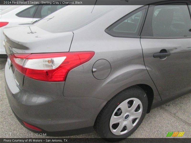 Sterling Gray / Charcoal Black 2014 Ford Focus S Sedan