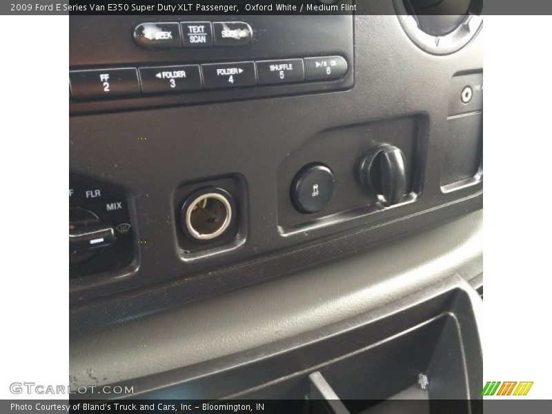 Oxford White / Medium Flint 2009 Ford E Series Van E350 Super Duty XLT Passenger